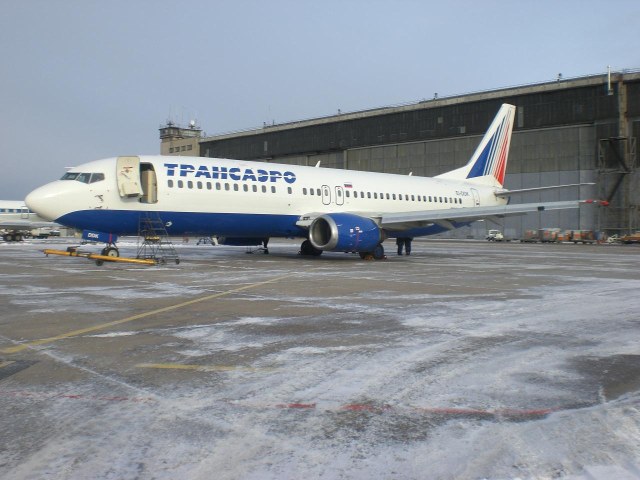 737-400 EI-DDK.Домодедово.Декабрь 2013 г. (3).JPG